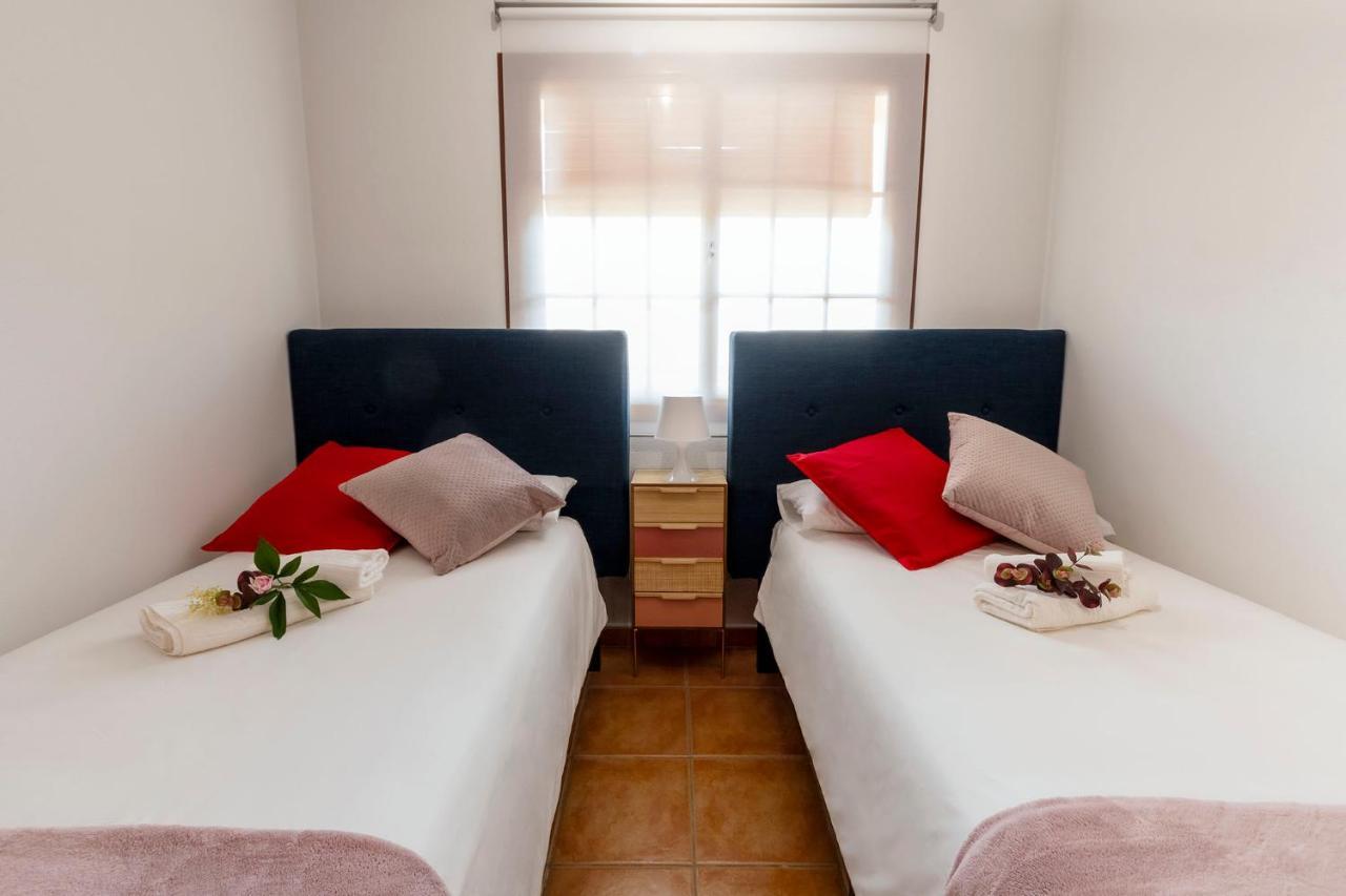 Апартаменты Atico Con Terraza-Solarium Y Piscina 4-6 Personas Wifi A/C Рода Экстерьер фото