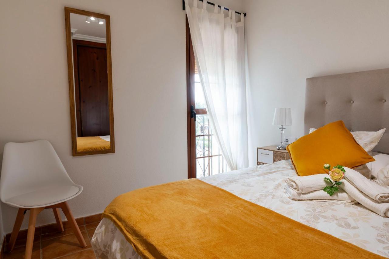 Апартаменты Atico Con Terraza-Solarium Y Piscina 4-6 Personas Wifi A/C Рода Экстерьер фото